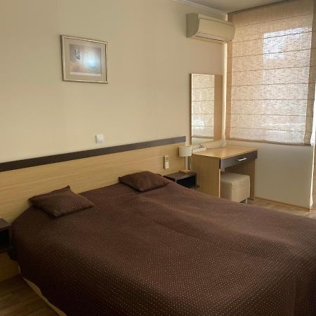 First Line Apartment At Обзор Екстер'єр фото