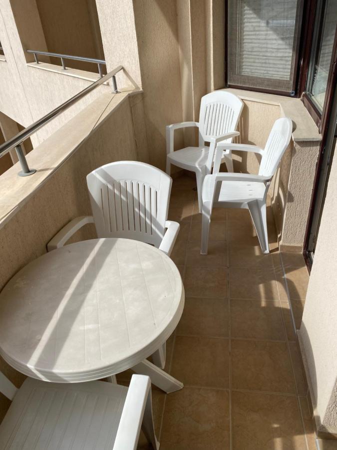 First Line Apartment At Обзор Екстер'єр фото